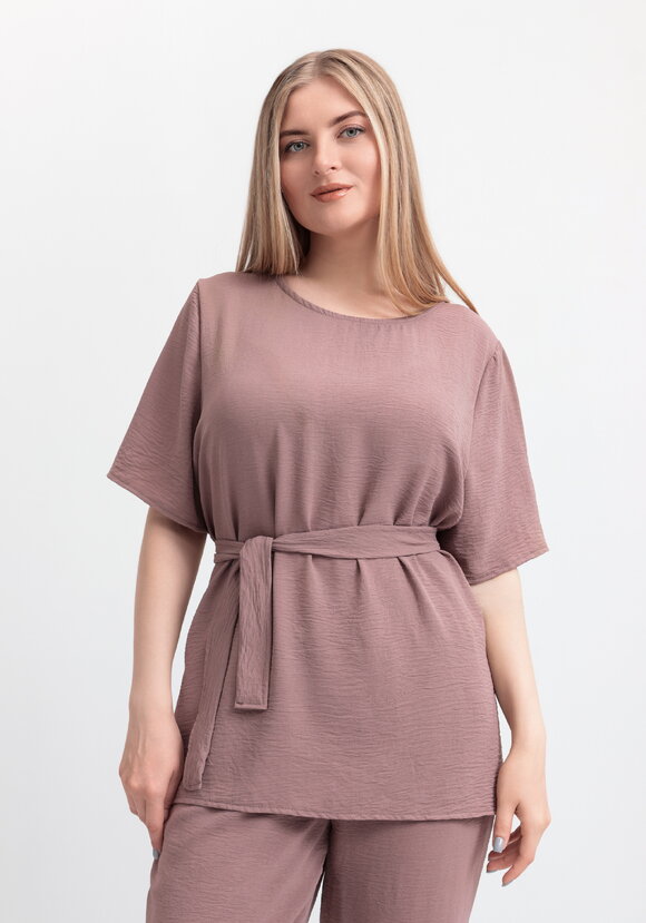 Костюм с брюками из легкой ткани шир.  580, рис. 33