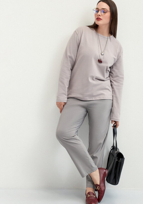 Брюки зауженные с декором из пуговиц шир.  580, рис. 21