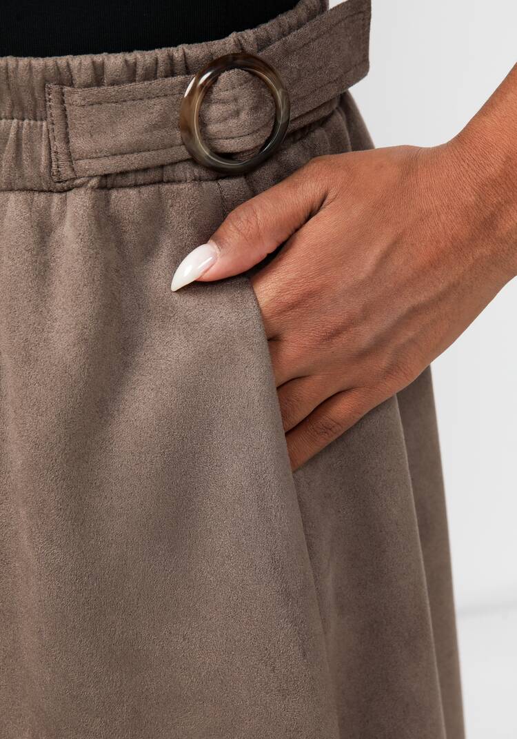 Юбка из экозамши А-силуэта шир.  750, рис. 15