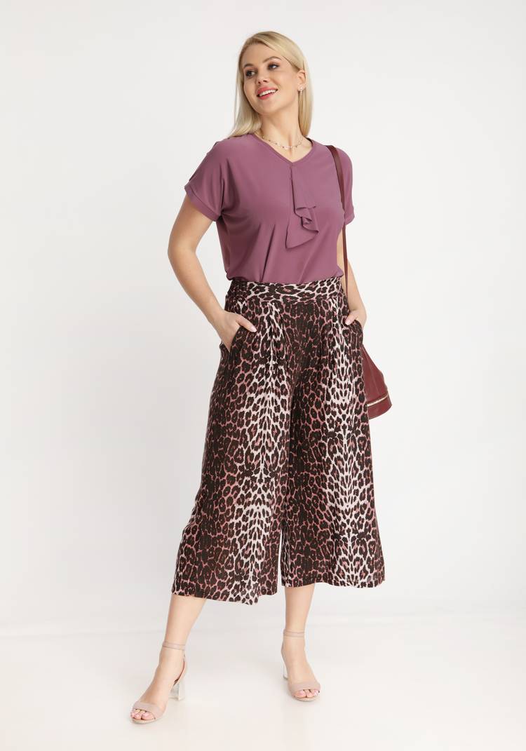 Блуза с воланом спереди шир.  750, рис. 23