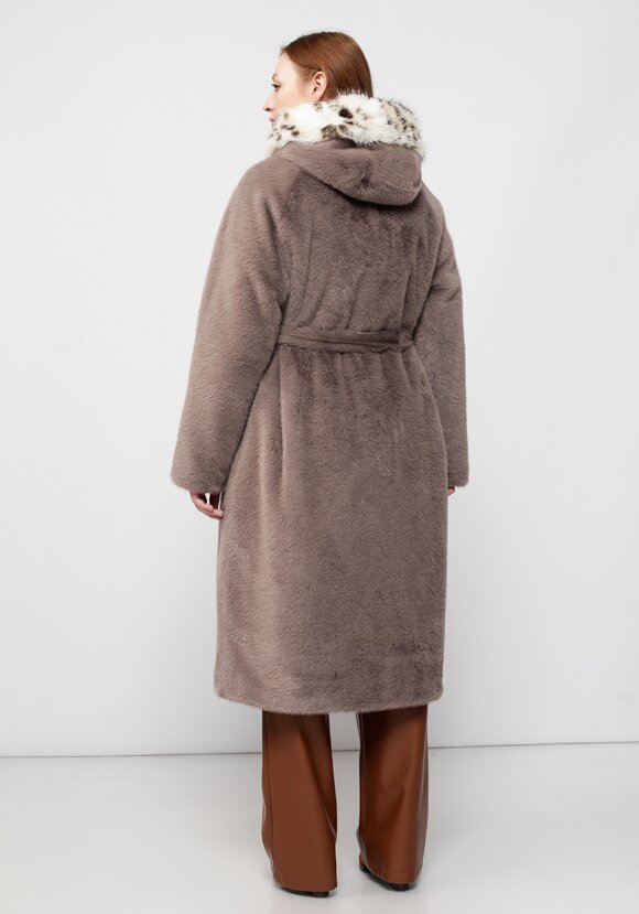 Шуба с леопардовым воротником шир.  580, рис. 2