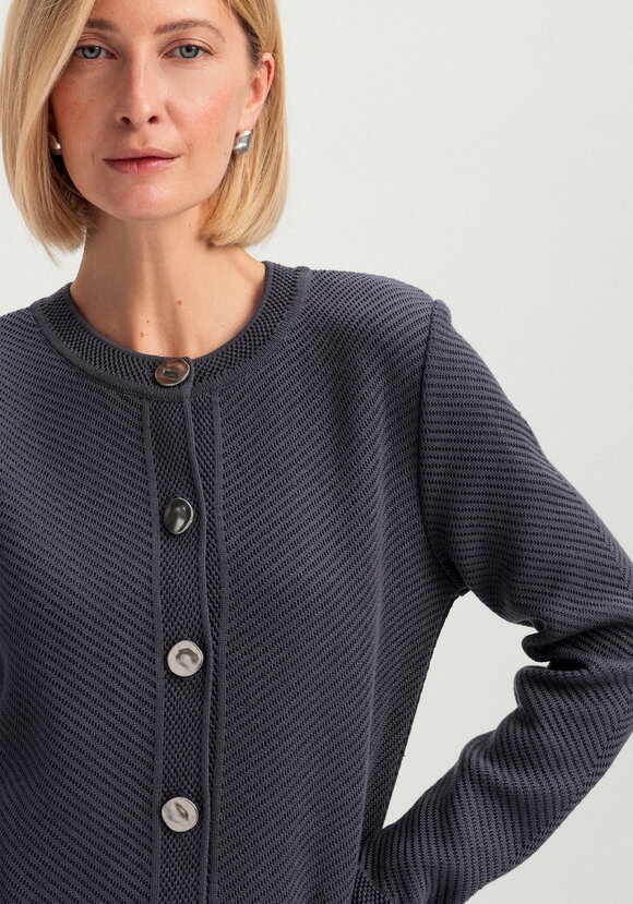 Жакет с акцентными пуговицами шир.  580, рис. 19