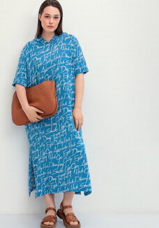 Платье-футболка с капюшоном