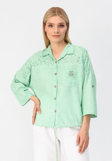 Рубашка с отложным воротником