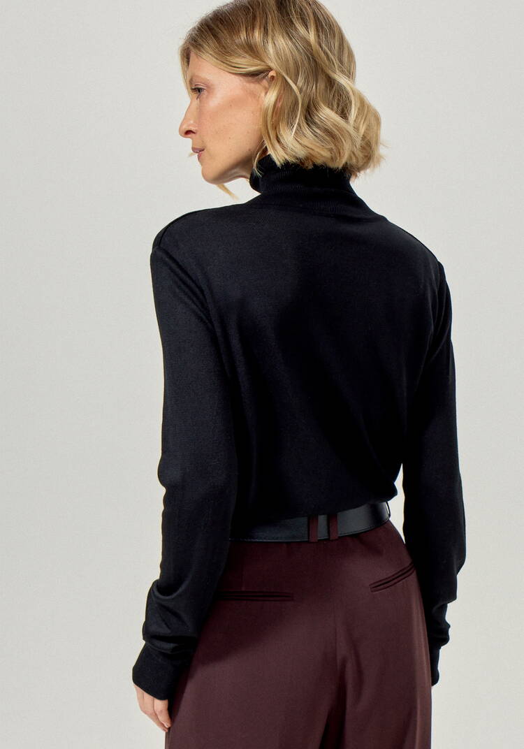 Водолазка с защипами у горловины шир.  750, рис. 26