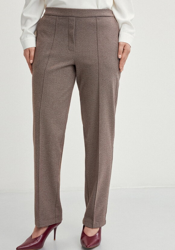 Брюки прямые трикотажныe шир.  580, рис. 11