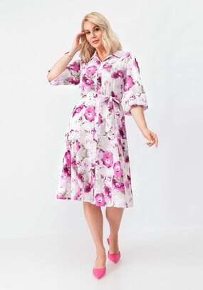 Платье на пуговицах с оригинальным принтом