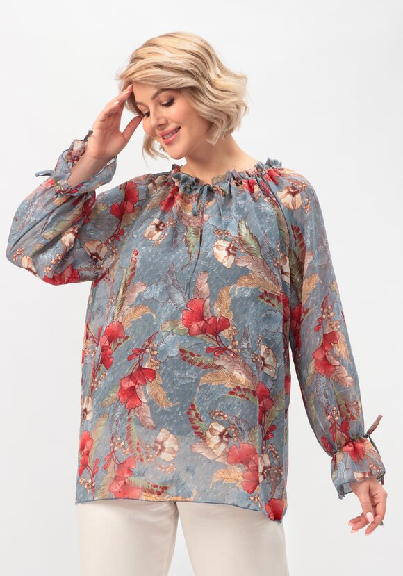 Блуза с оборкой на рукавах и горловине шир.  580, рис. 1