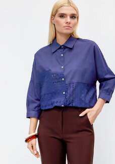 Рубашка женская с вышивкой по низу