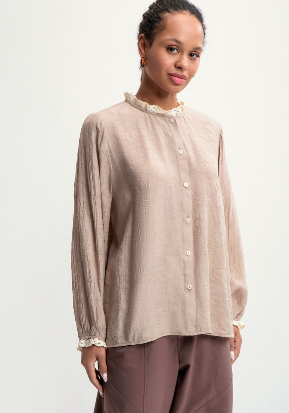 Блуза с отделкой кружева Аниса шир.  580, рис. 4