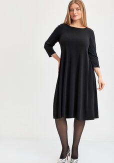 Платье с тесьмой из страз