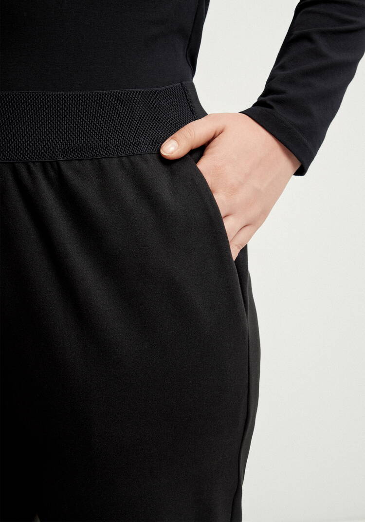 Прямые брюки на резинке с карманами шир.  750, рис. 13