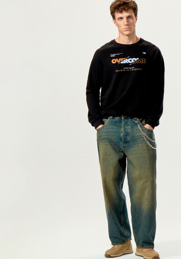 Свитшот с принтом на передней полочке шир.  580, рис. 17