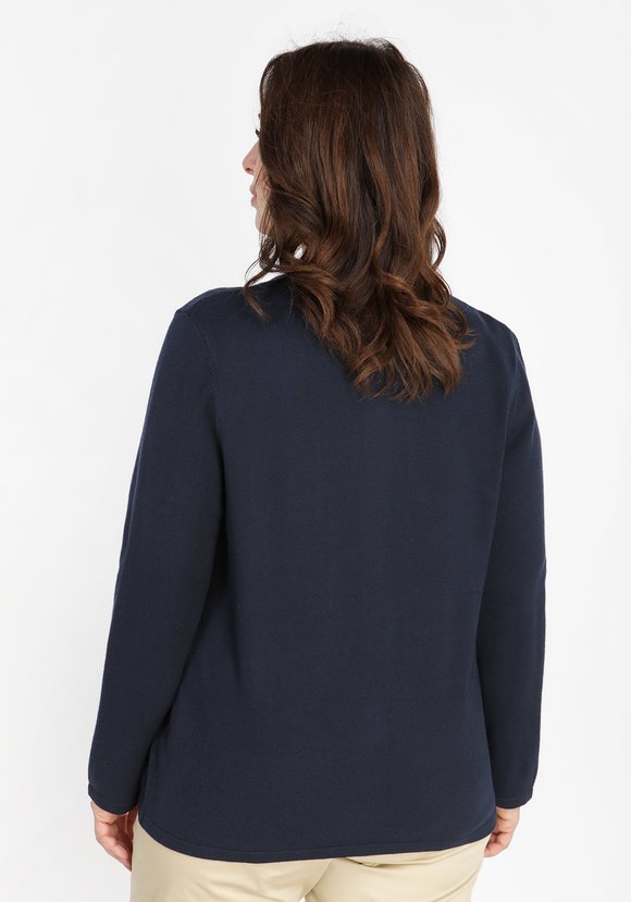 Блуза с контрастной декорированной отделкой шир.  580, рис. 6