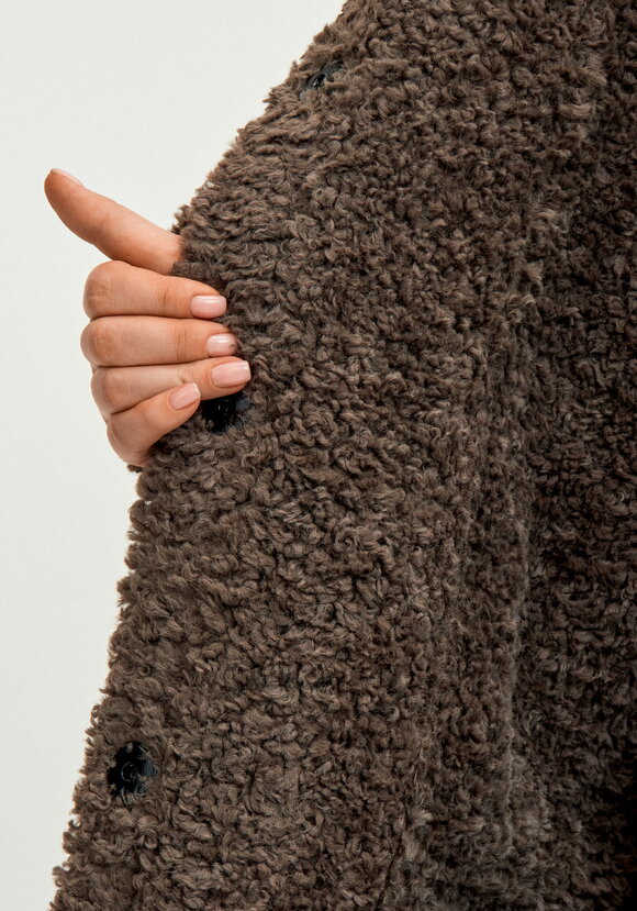 Полупальто с экомехом Раиля шир.  580, рис. 27