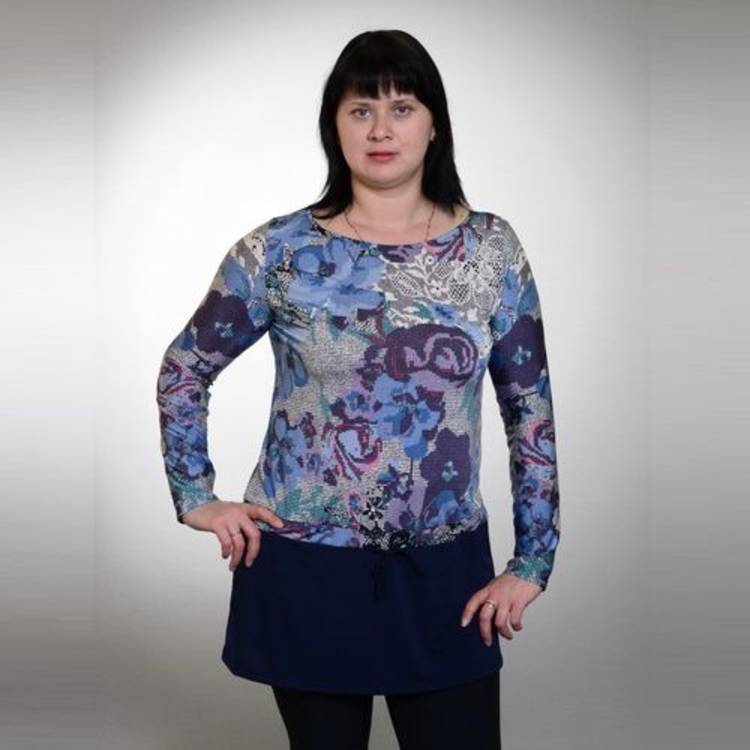 Блуза с цветочным принтом и округлым вырезом горловины шир.  750, рис. 1