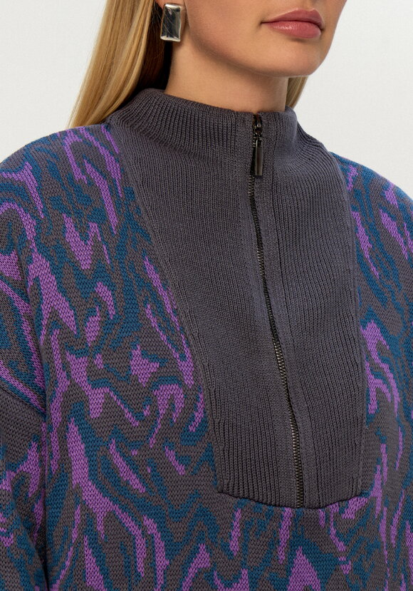 Джемпер поло с принтом абстракция шир.  580, рис. 14