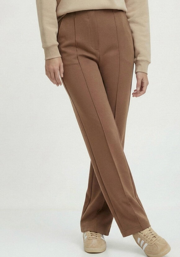 Брюки прямые cо стрелками шир.  580, рис. 10