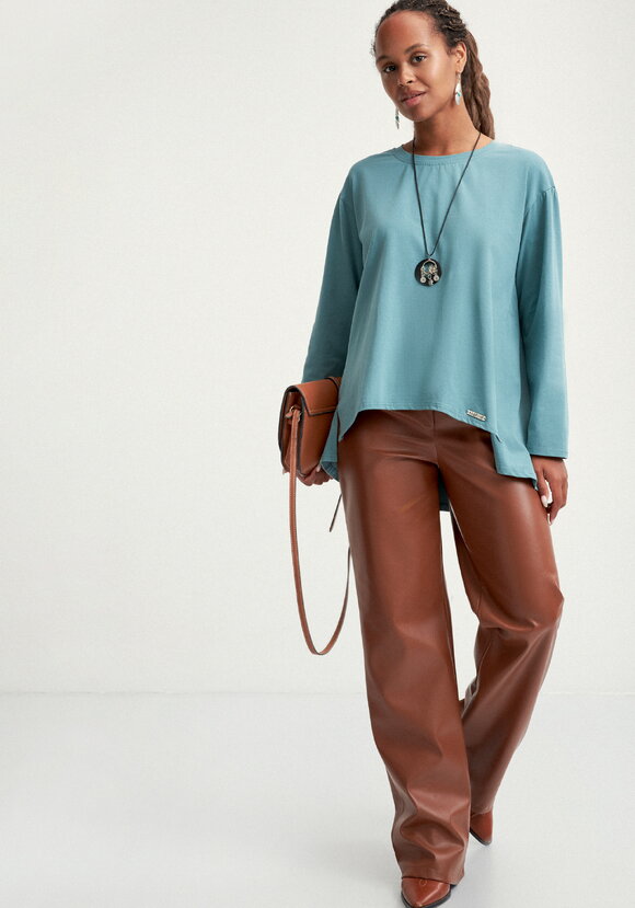 Туника свободного силуэта с разрезами шир.  580, рис. 26