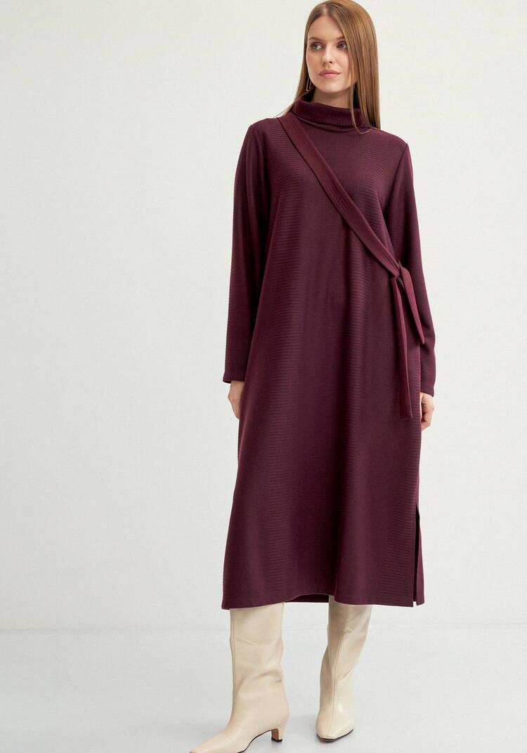 Платье с высоким горлом,прямое трикотажное шир.  750, рис. 9