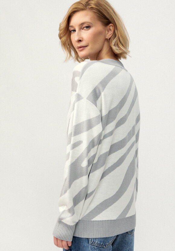 Джемпер с принтом зебра шир.  580, рис. 5