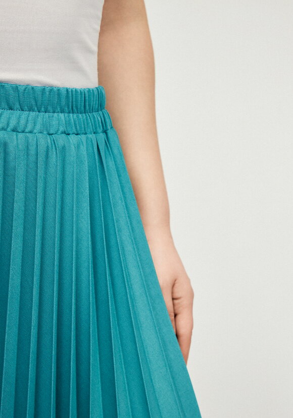 Юбка гофре из трикотажной ткaни шир.  580, рис. 19