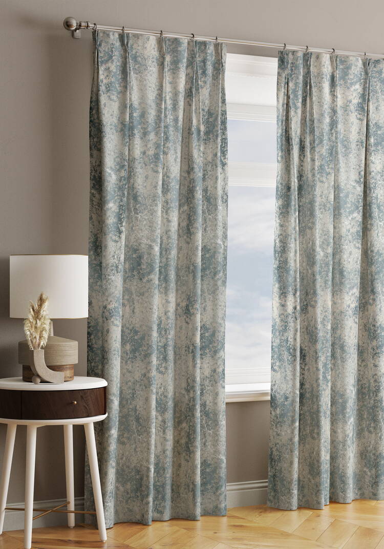 Портьера с мерцающим блеском шир.  750, рис. 1