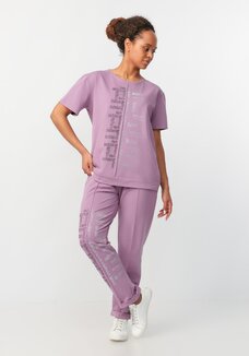 Костюм из брюк и блузы Мия