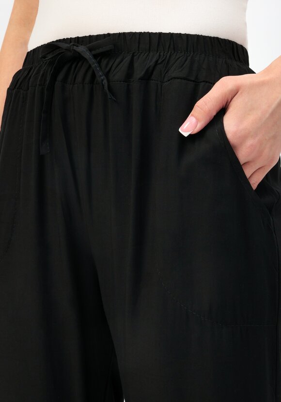 Брюки на кулиске свободного кроя шир.  580, рис. 23