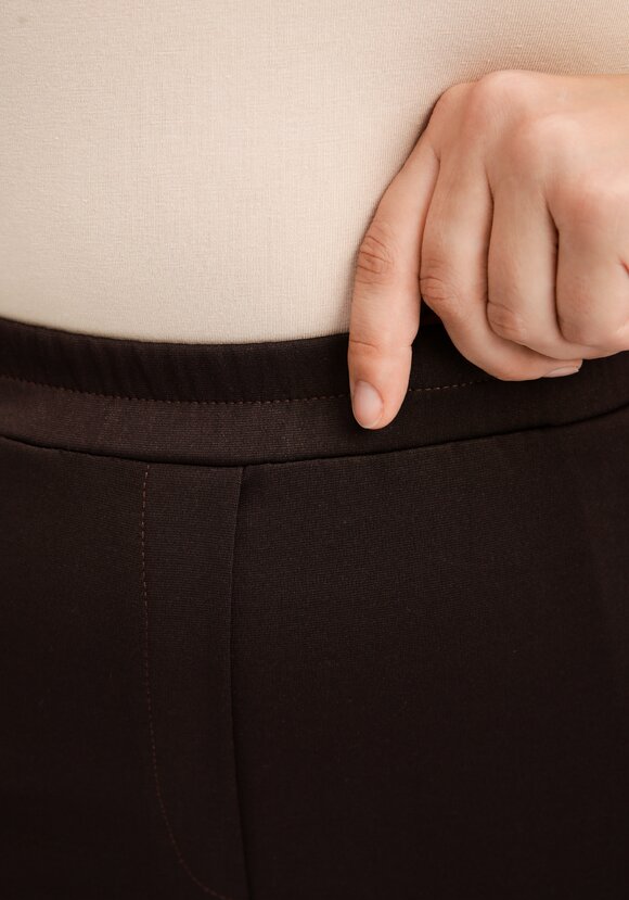 Брюки оригинального кроя на резинке шир.  580, рис. 14