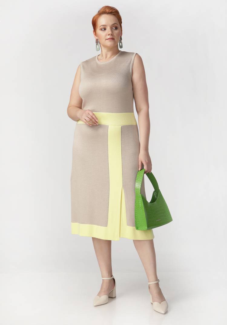 Платье однотонное с контрастными вставками шир.  750, рис. 3