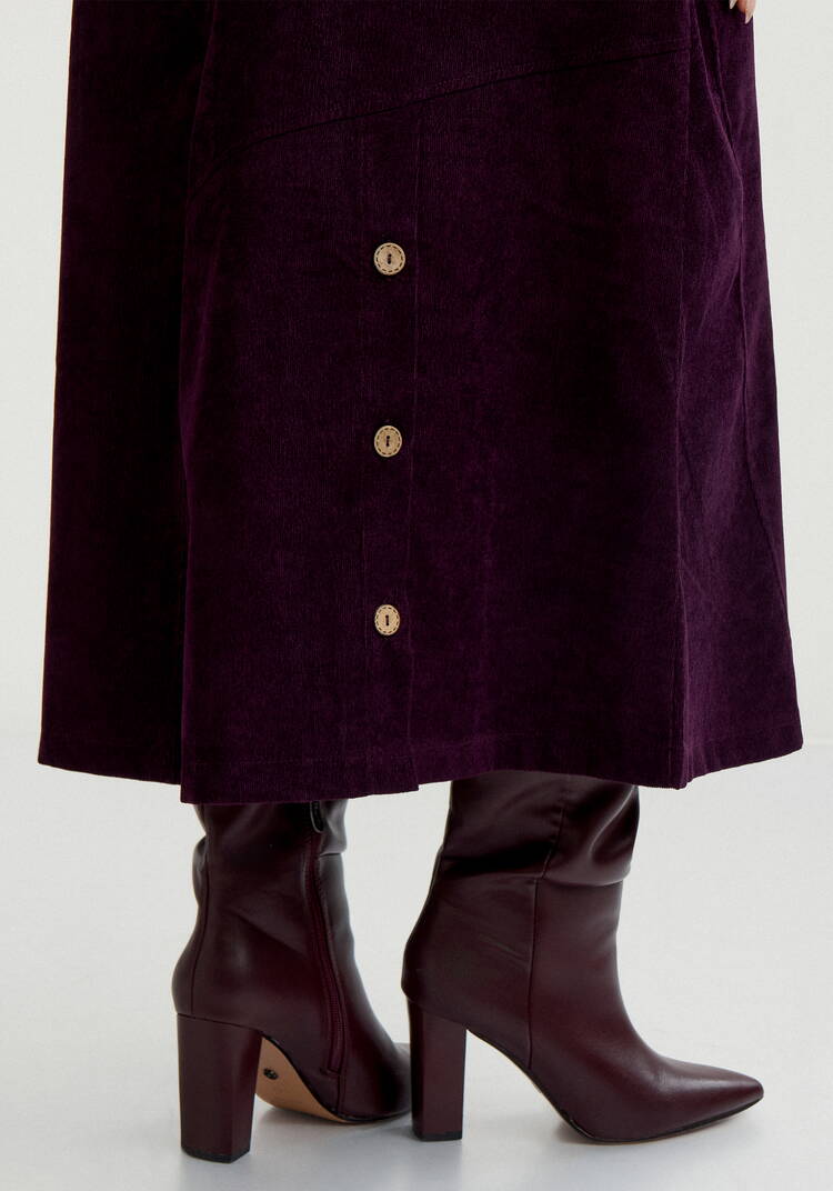 Юбка с декоративными пуговицами и клапаном шир.  750, рис. 6