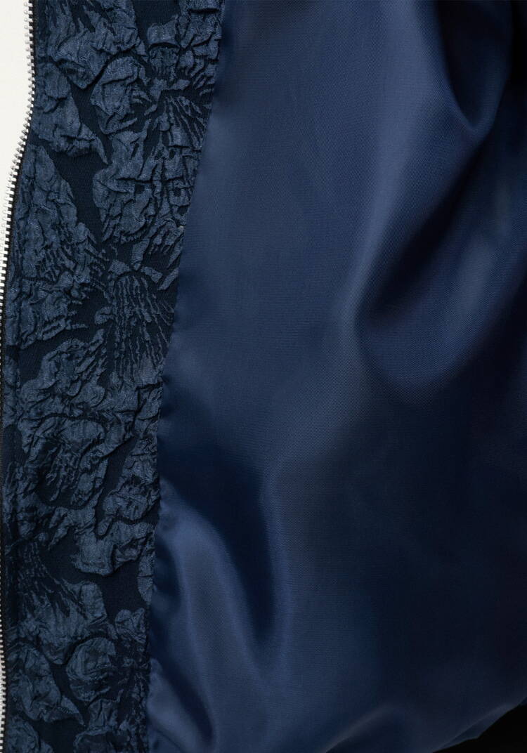 Бомбер из ткани с жаккардовым узором шир.  750, рис. 6