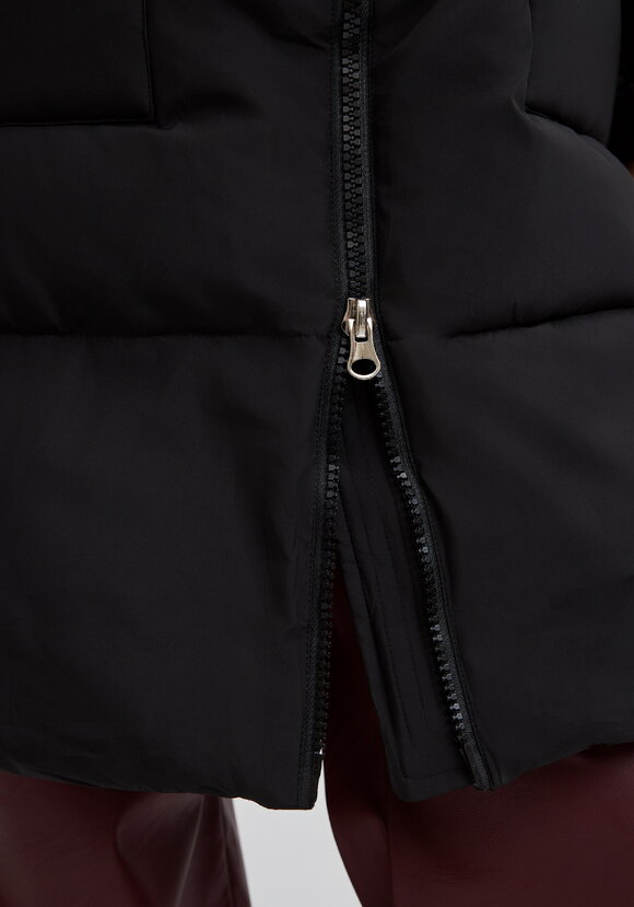 Пальто с меховой опушкой под норку шир.  580, рис. 6