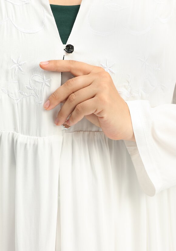 Рубашка удлиненная с вышивкой на кокетке шир.  580, рис. 35