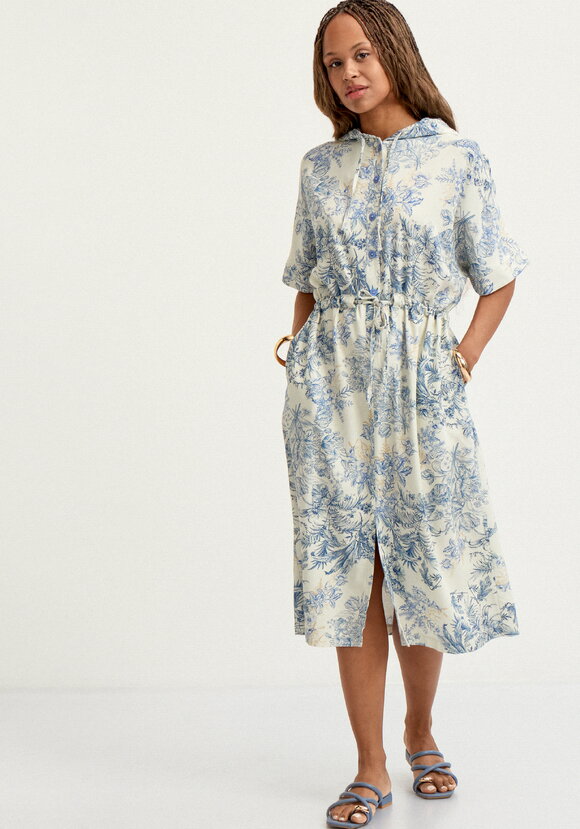 Платье изо льна с капюшоном шир.  580, рис. 9