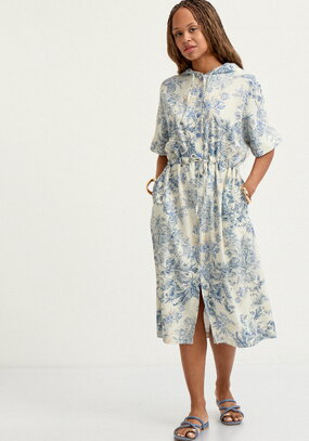 Платье изо льна с капюшоном