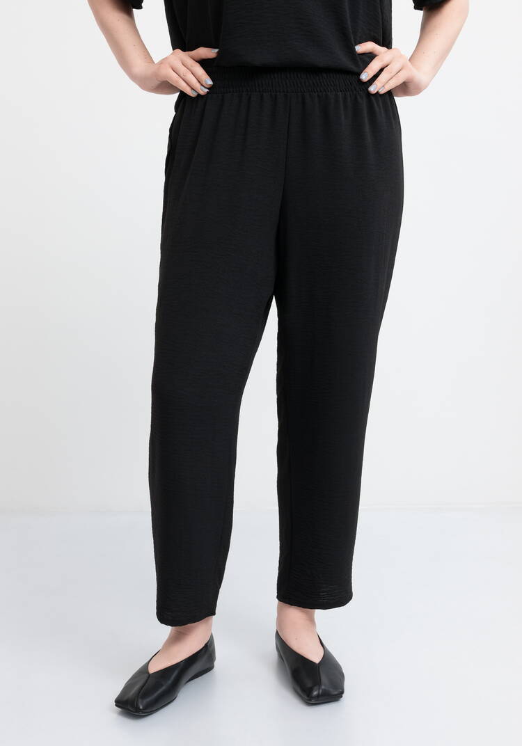 Костюм с брюками из легкой ткани шир.  750, рис. 21