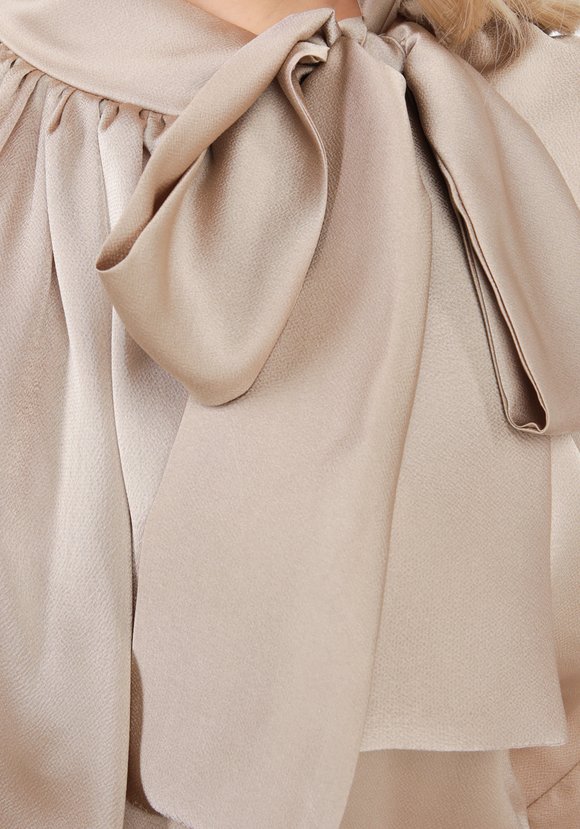 Блуза свободная с бантом шир.  580, рис. 9