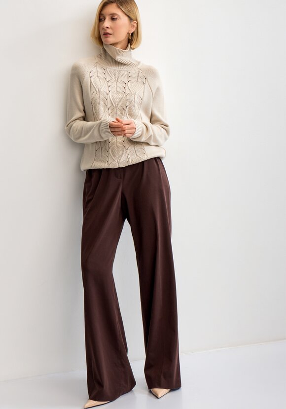 Свитер с ажурным рисунком шир.  580, рис. 31