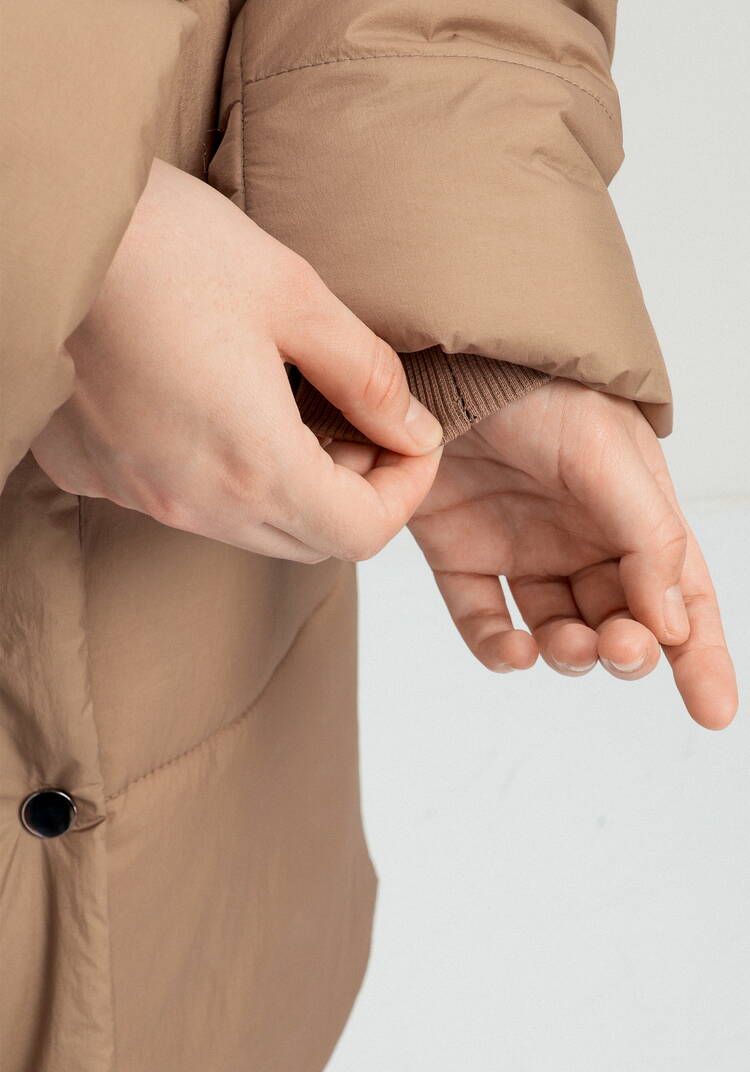 Пальто удлиненное с меховым капюшоном шир.  750, рис. 6