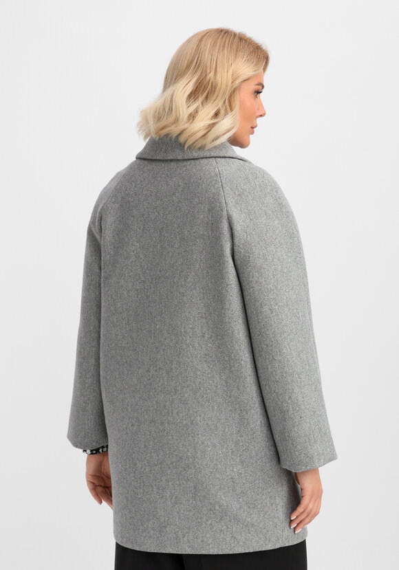 Пальто на подкладе однобортное шир.  580, рис. 6