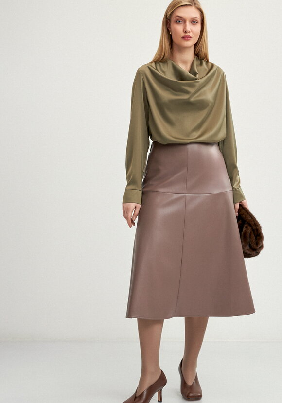 Блуза шелковая с воротником-хомутом шир.  580, рис. 7