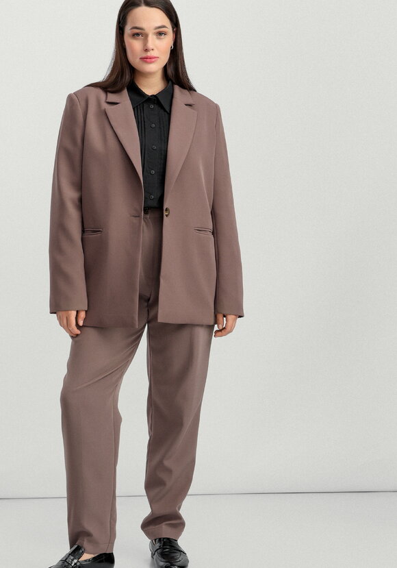 Пиджак однобортный на подкладке шир.  580, рис. 9