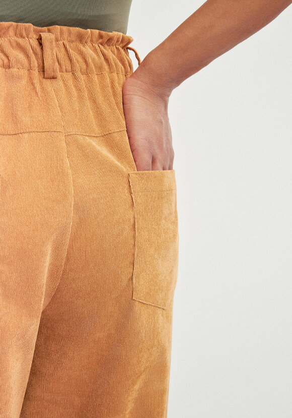 Брюки вельветовые широкие на резинке шир.  580, рис. 22