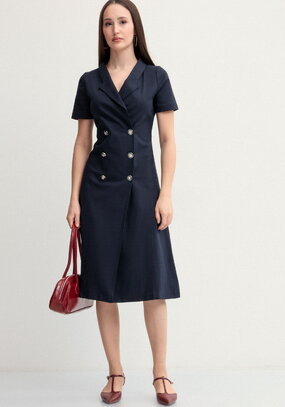 Платье из льна двубортное