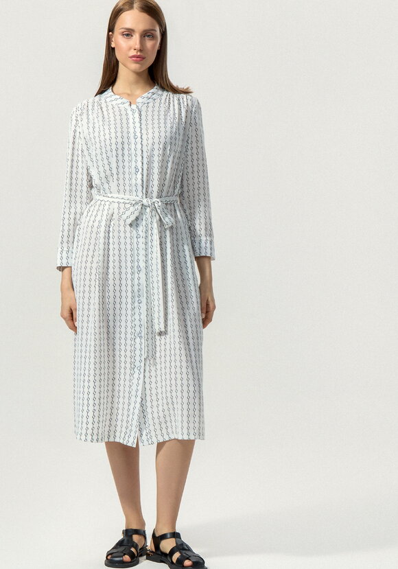 Платье-рубашка с воротником-стойкой шир.  580, рис. 12