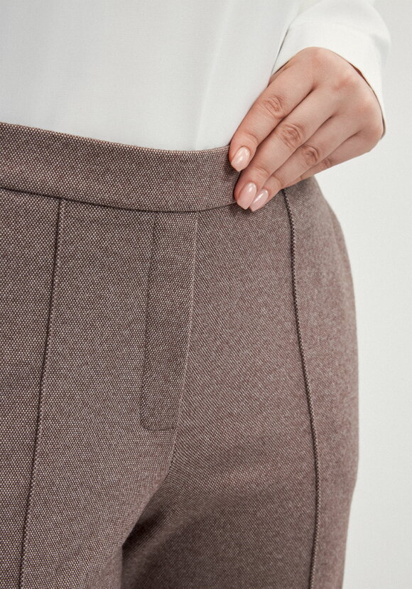 Брюки прямые трикотажныe шир.  580, рис. 12