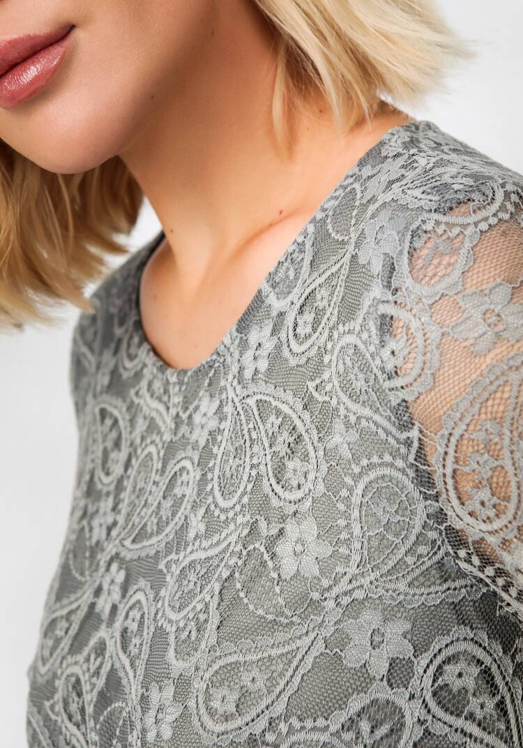 Платье из эластичного гипюра шир.  750, рис. 13