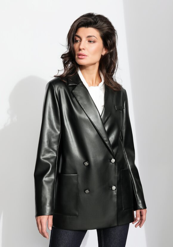 Пиджак двубортный из экокожи шир.  580, рис. 8